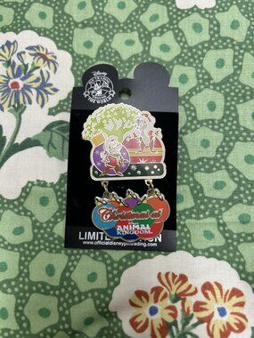 Disney Pin Chip & Dale 2002 Christmas at Animal Kingdom Dangle LE3500 17942